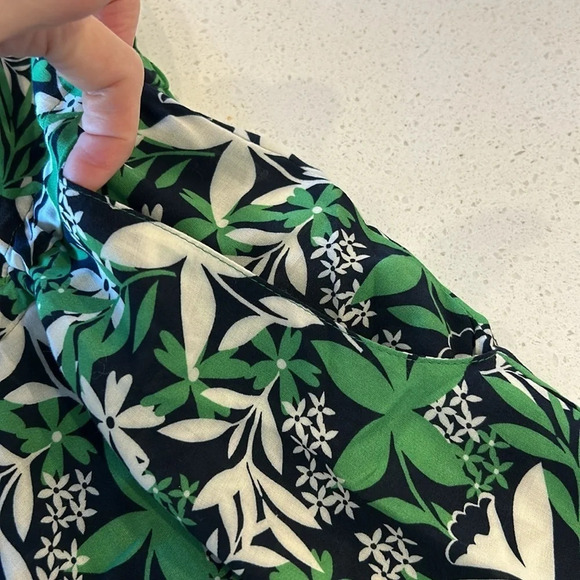 Velvet By Graham & Spencer Loretta Jumpsuit Green Jungle - Picture 8 of 11